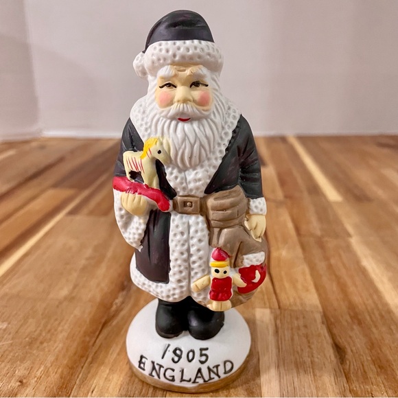 Vintage Santa Around the World Fine Porcelain Santa Figurine England 1994 In Box - Picture 6 of 11